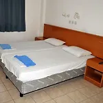 Debbiexenia 4* Paralimni