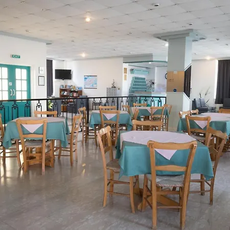 Aparthotel Debbiexenia