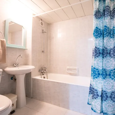 Debbiexenia 4* Paralimni