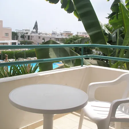 Debbiexenia Apart-hotel