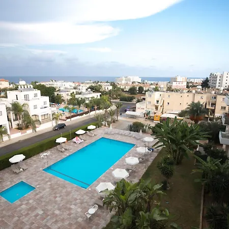 Aparthotel Debbiexenia Paralimni