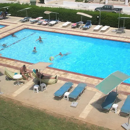 Debbiexenia Aparthotel 4*