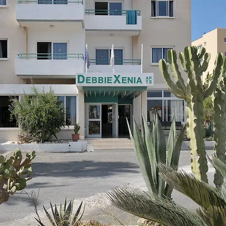 Debbiexenia Aparthotel Paralimni