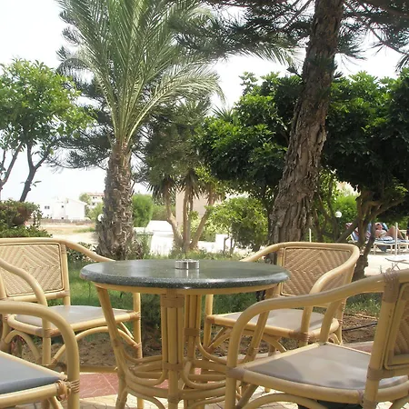Aparthotel Debbiexenia
