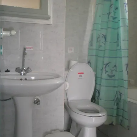 Debbiexenia Aparthotel Paralimni