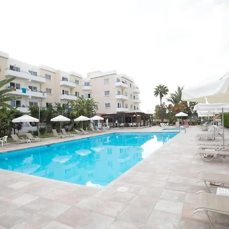 Debbiexenia Aparthotel 3*