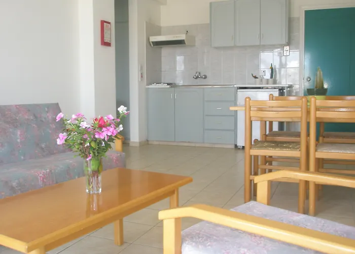 Debbiexenia Paralimni