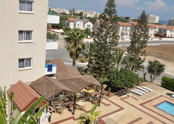 Debbiexenia Hotel de apartamente Paralimni